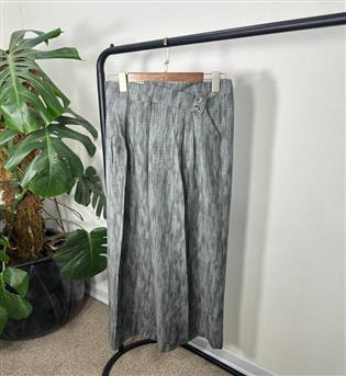 بگ نقاب دار ابر و بادی ماوی