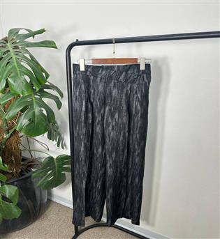 بگ نقاب دار ابر و بادی ماوی