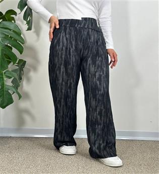 بگ نقاب دار ابر و بادی ماوی