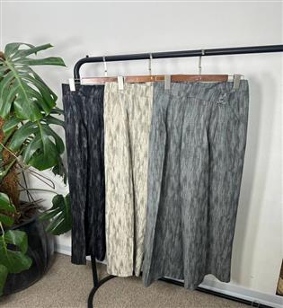 بگ نقاب دار ابر و بادی ماوی